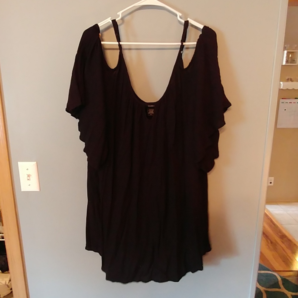 Torrid cold shoulder shirt